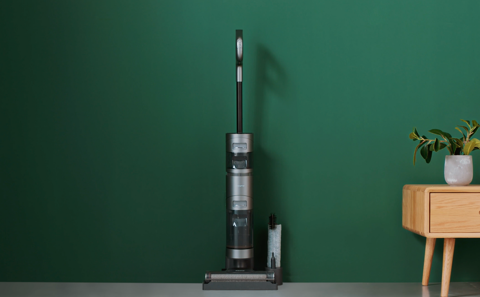 H11 Max Easy to store & charge.